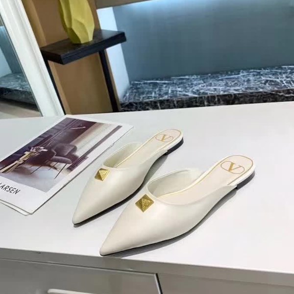 repliche,replica,perfette,siti di,affidabili,migliori siti,dove comprare,1:1,scarpe da ginnastica Valentino scarpe a punta Warren patrimonio unico prodotto