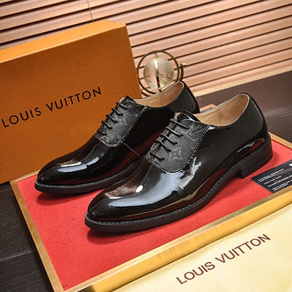 Scarpe di cuoio casuali dei nuovi uomini di Louis Vuitton