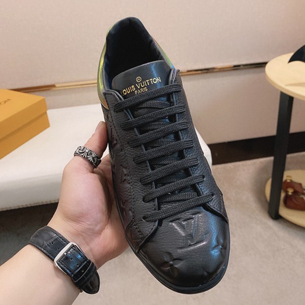 Scarpe casual da uomo nuove di Louis Vuitton
