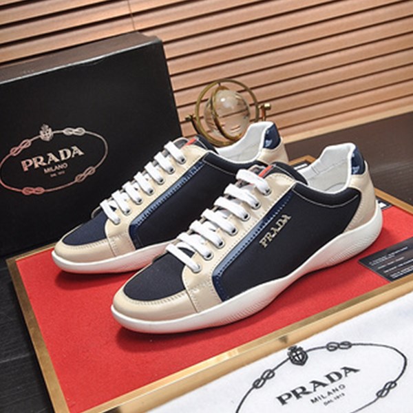 Prada Scarpe casual da uomo nuove