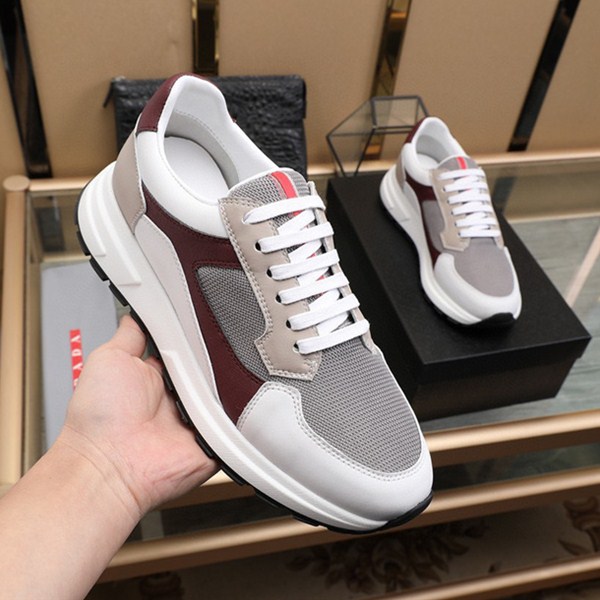 Prada Scarpe casual da uomo nuove