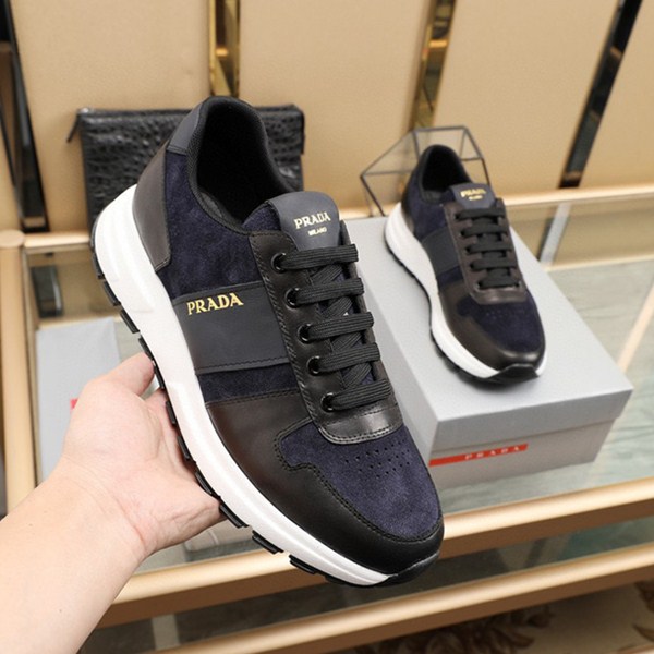 Prada Scarpe casual da uomo nuove