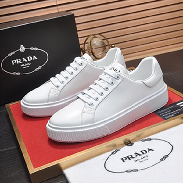 Prada Scarpe casual da uomo nuove