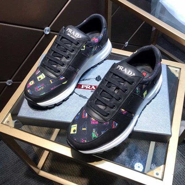 Prada Scarpe casual da uomo nuove