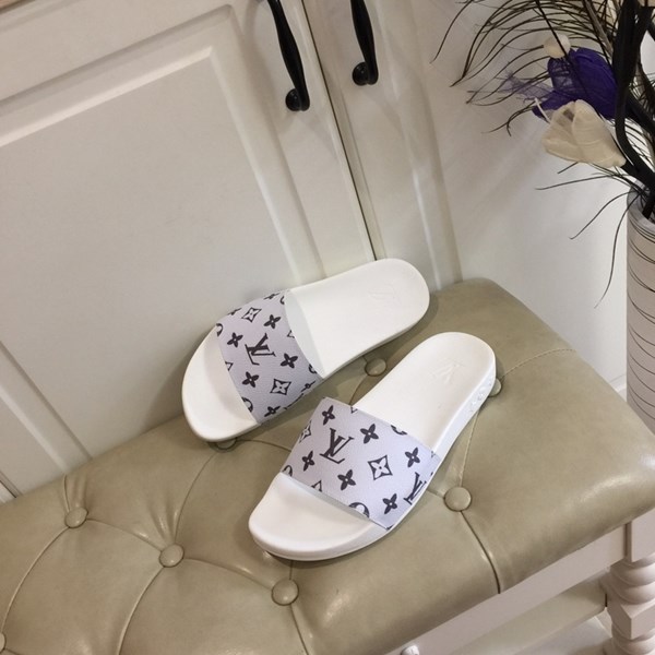 Pantofole casual in stile Louis Vuitton