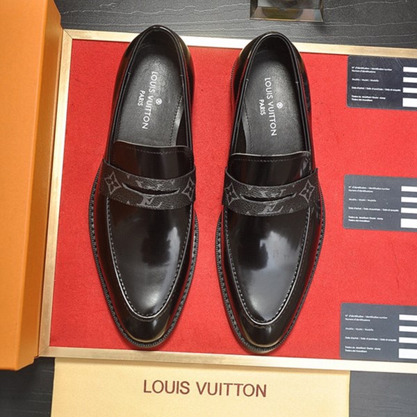 Scarpe di cuoio casuali dei nuovi uomini di Louis Vuitton