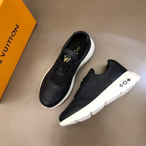 Scarpe casual da uomo nuove di Louis Vuitton
