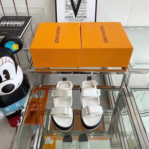 Gli ultimi sandali di Louis Vuitton