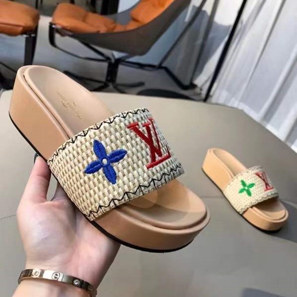 Pantofole nuove Louis Vuitton