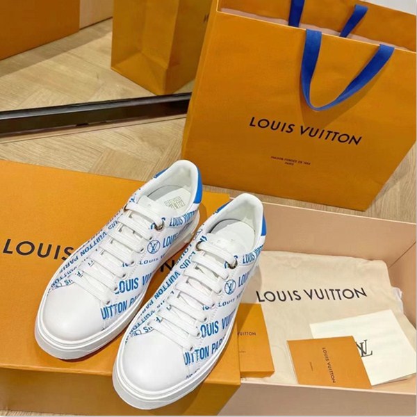 Scarpe bianche di ultimo stile LV