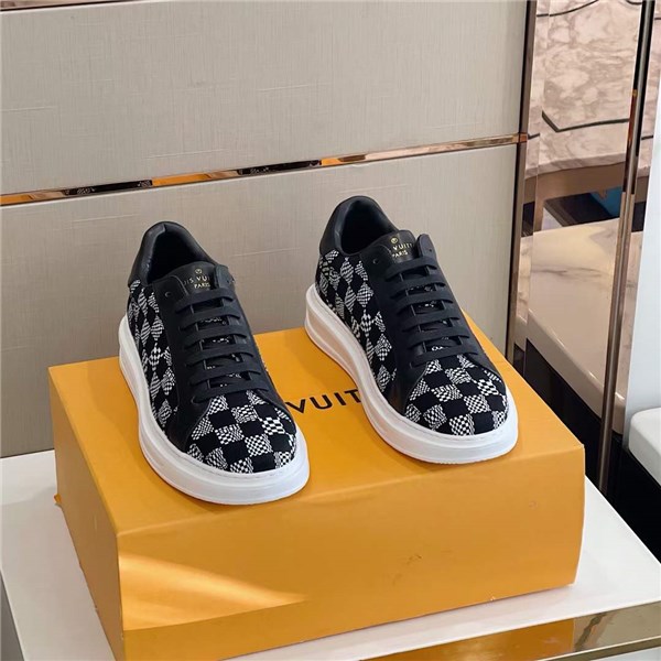 Louis Vuitton nuove scarpe casual