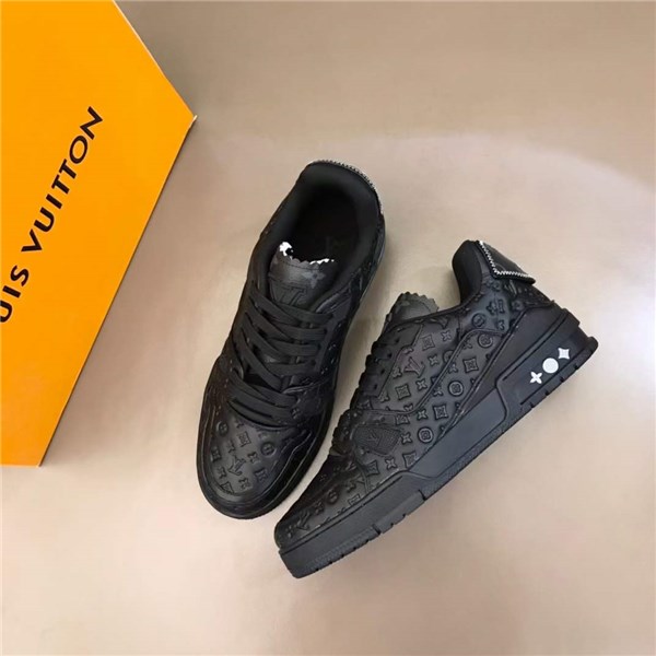 Louis Vuitton nuove scarpe casual