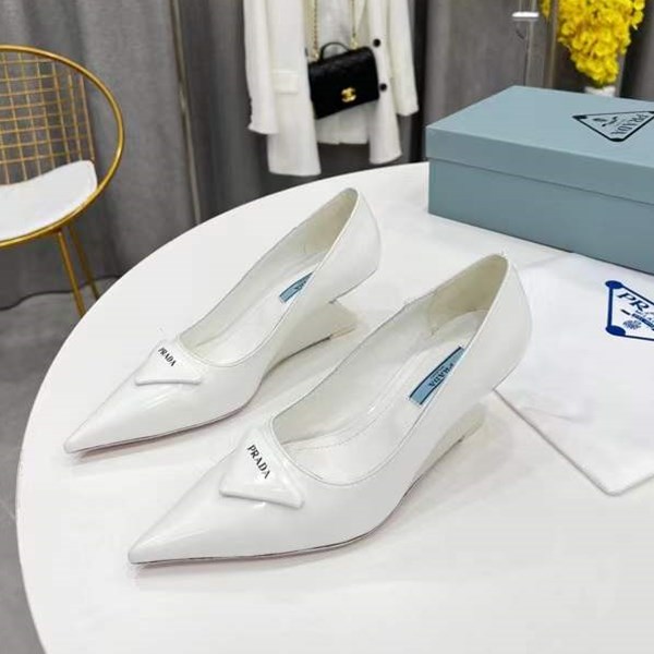 Prada nuove scarpe singole