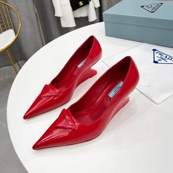 Prada nuove scarpe singole