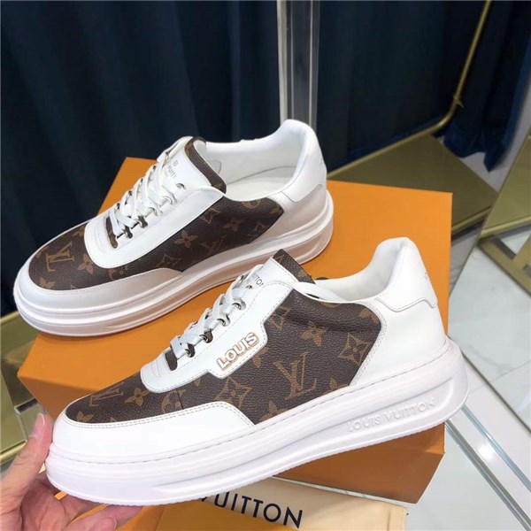 Louis Vuitton nuove scarpe bianche