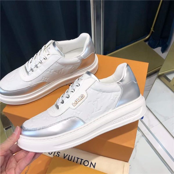 Louis Vuitton nuove scarpe bianche