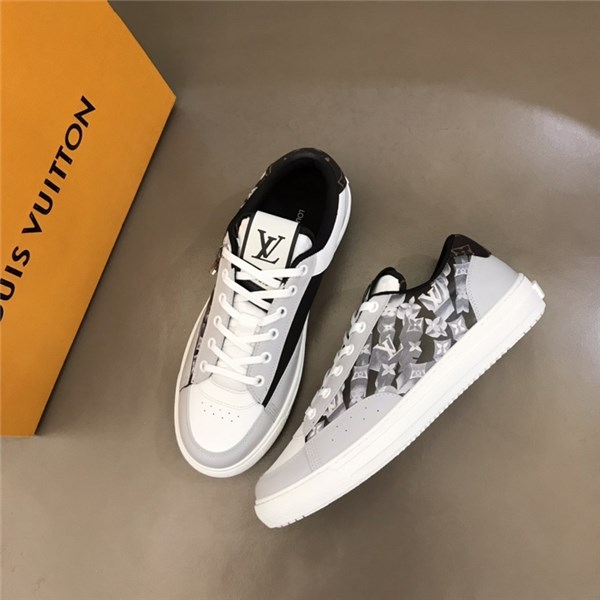 Scarpe casual da uomo nuove di Louis Vuitton