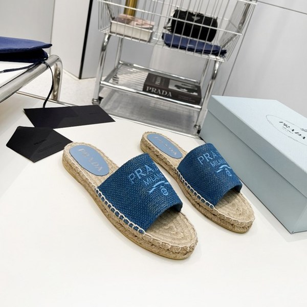 Pantofole casual da donna nuove Prada