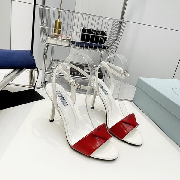 Prada nuovi sandali casual da donna