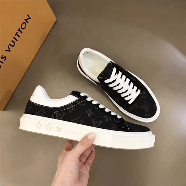 Scarpe casual da uomo nuove di Louis Vuitton