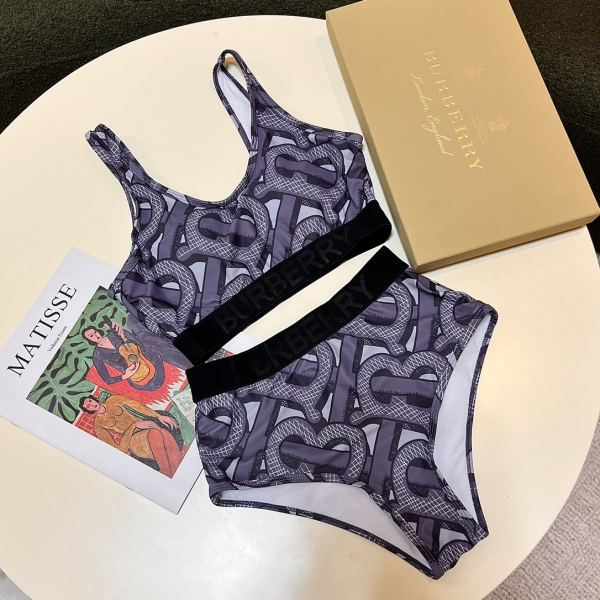 repliche,replica,perfette,siti di,affidabili,migliori siti,dove comprare,1:1,scarpe da ginnastica 23/Burberry costume da bagno moda donna casual