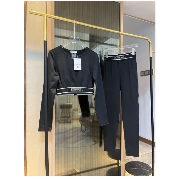 23/Balenciaga completo sportivo moda donna casual