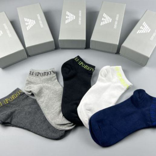 repliche,replica,perfette,siti di,affidabili,migliori siti,dove comprare,1:1,scarpe da ginnastica 23/ultima moda calze (5 paia una scatola) dai contatori Gucci