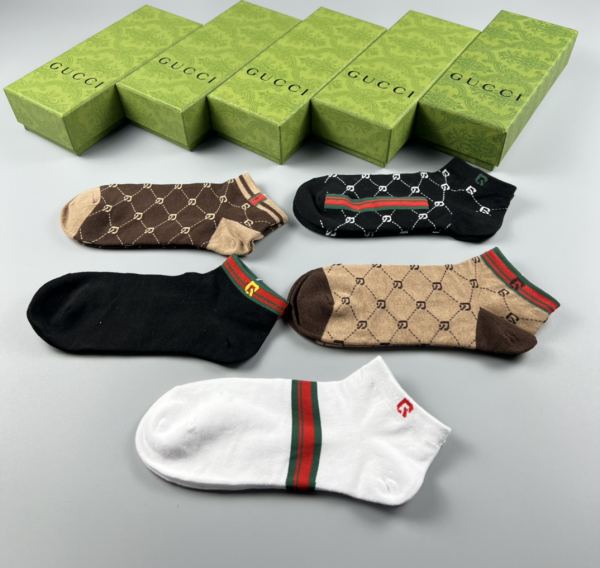 repliche,replica,perfette,siti di,affidabili,migliori siti,dove comprare,1:1,scarpe da ginnastica 23/Armani contatore calze all’ultima moda (5 paia una scatola)
