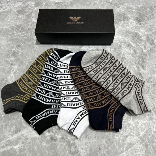repliche,replica,perfette,siti di,affidabili,migliori siti,dove comprare,1:1,scarpe da ginnastica 23/Armani contatore calze all’ultima moda (5 paia una scatola)