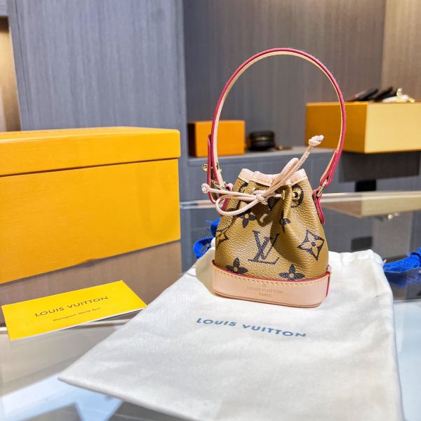 23/Portachiavi a secchiello mini Louis Vuitton/M00818