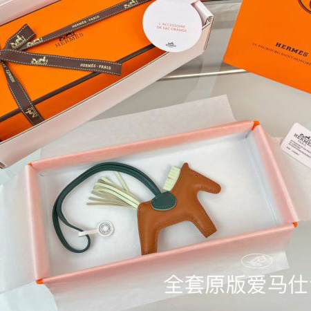23/Ciondolo borsa Hermes a forma di cavallino