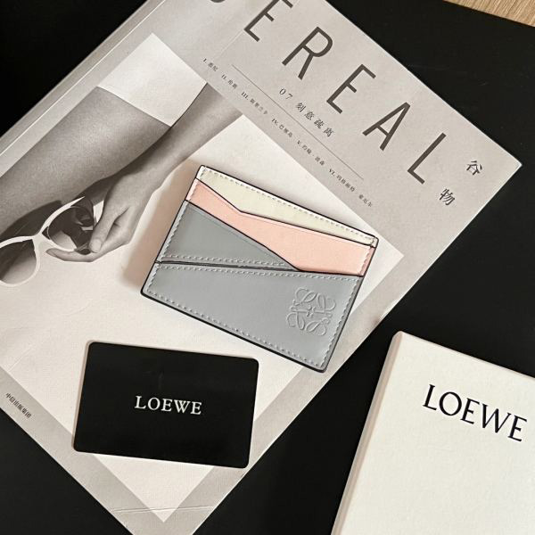 repliche,replica,perfette,siti di,affidabili,migliori siti,dove comprare,1:1,scarpe da ginnastica 23/Loewe card bag ID bag è una piccola borsa per carte super conveniente/dimensioni 10 * 7,5 cm