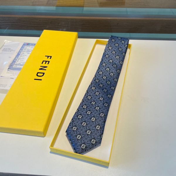 repliche,replica,perfette,siti di,affidabili,migliori siti,dove comprare,1:1,scarpe da ginnastica 23/Fendi cravatta da uomo