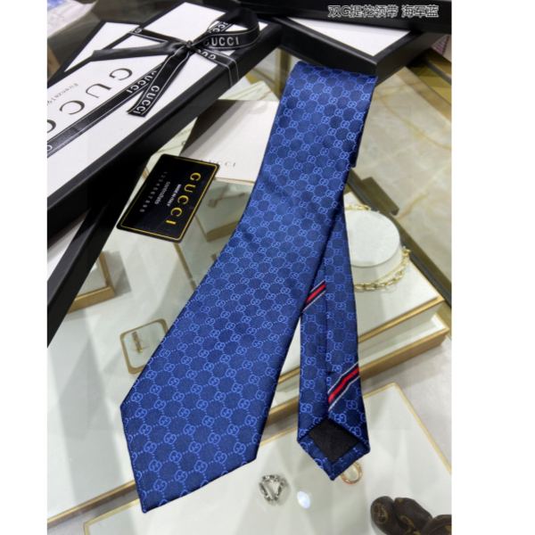 repliche,replica,perfette,siti di,affidabili,migliori siti,dove comprare,1:1,scarpe da ginnastica 23/Cravatta uomo Gucci