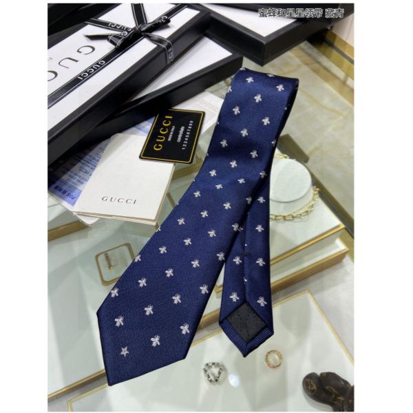 repliche,replica,perfette,siti di,affidabili,migliori siti,dove comprare,1:1,scarpe da ginnastica 23/Cravatta uomo Gucci