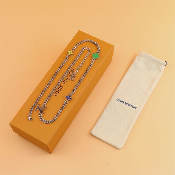 23/Collana Louis Vuitton Sunrise Clover
