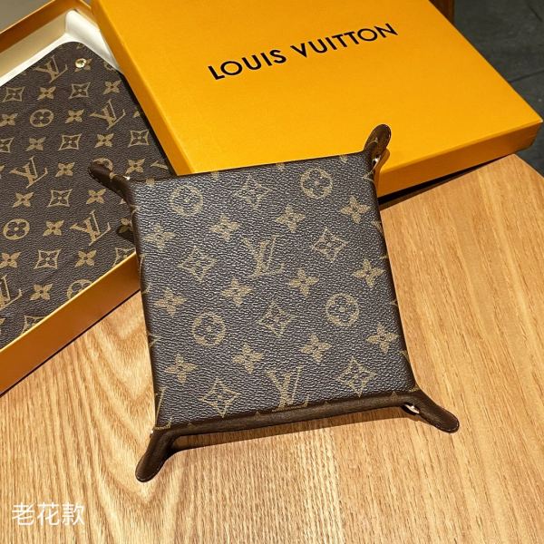 repliche,replica,perfette,siti di,affidabili,migliori siti,dove comprare,1:1,scarpe da ginnastica 23/Louis Vuitton nuovo vassoio portaoggetti piccolo/20*20*4cm