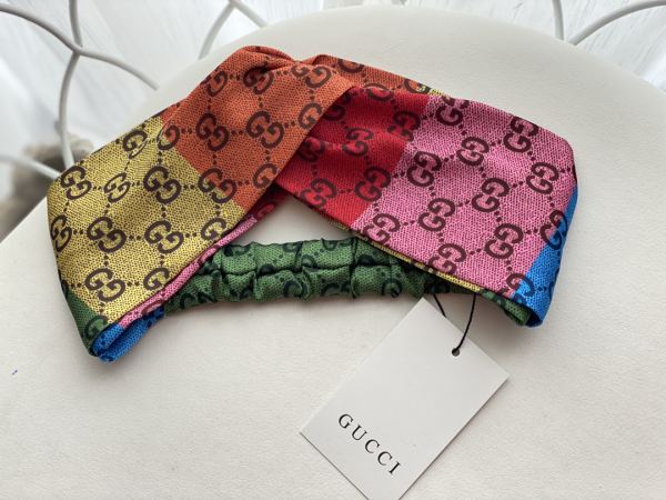 【1 pz】 La nuova fascia in raso arcobaleno di Gucci