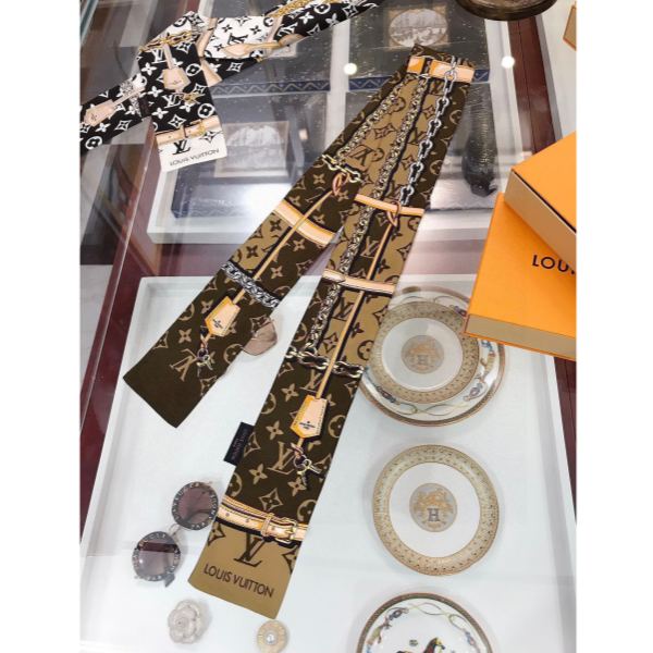 repliche,replica,perfette,siti di,affidabili,migliori siti,dove comprare,1:1,scarpe da ginnastica 23/Louis Vuitton fascia a doppio strato di Louis Vuitton