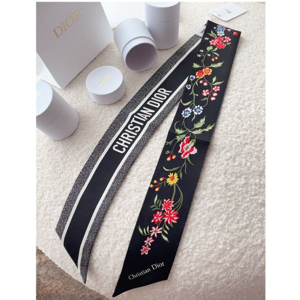 repliche,replica,perfette,siti di,affidabili,migliori siti,dove comprare,1:1,scarpe da ginnastica 23/Dior crea un look unico ma familiare