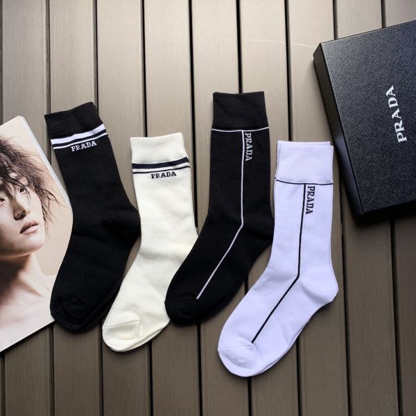repliche,replica,perfette,siti di,affidabili,migliori siti,dove comprare,1:1,scarpe da ginnastica 23/4 paia Prada primavera ed estate nuova maglia sottile stile trasparente ad alta definizione