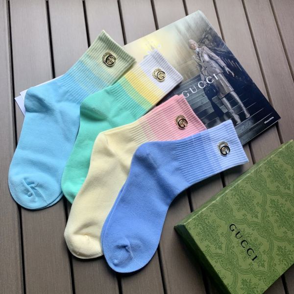 repliche,replica,perfette,siti di,affidabili,migliori siti,dove comprare,1:1,scarpe da ginnastica 23/4 paia di calze Gucci new custom in cotone sfumato a tubo medio