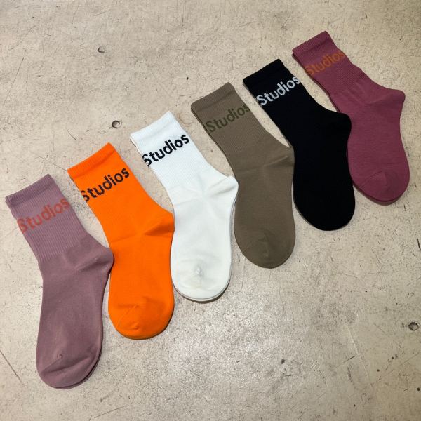 repliche,replica,perfette,siti di,affidabili,migliori siti,dove comprare,1:1,scarpe da ginnastica 23/1 paia Acne primavera ed estate nuove calze a tubo medio in cotone pettinato a sezione sottile