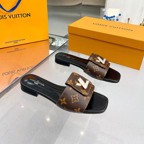 23/Louis Vuitton nuove pantofole casual da donna