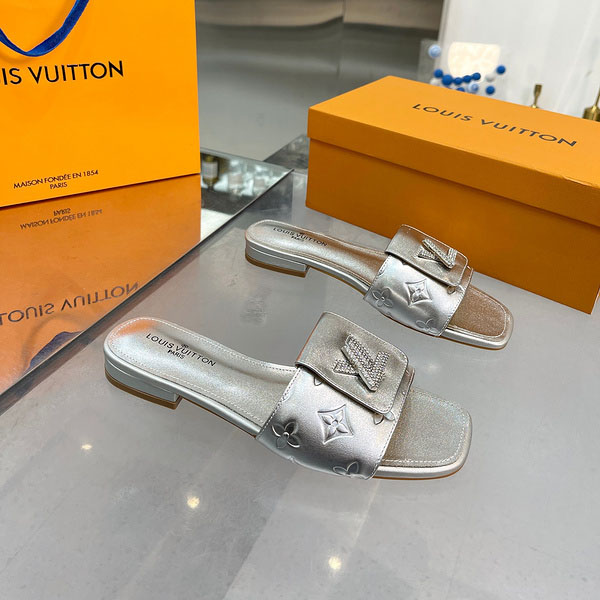 23/Louis Vuitton nuove pantofole casual da donna