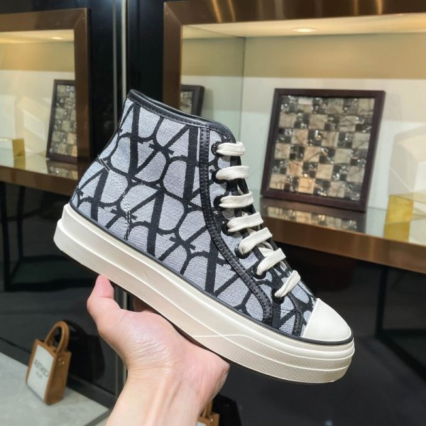 23/Valentino nuove scarpe casual per innamorati