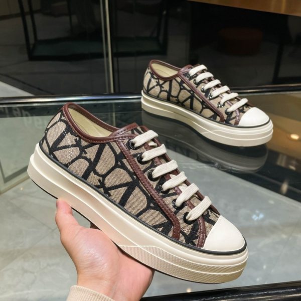 repliche,replica,perfette,siti di,affidabili,migliori siti,dove comprare,1:1,scarpe da ginnastica 23/Valentino nuove scarpe casual per innamorati