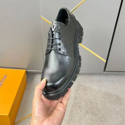 23/Louis Vuitton nuove scarpe in pelle da uomo