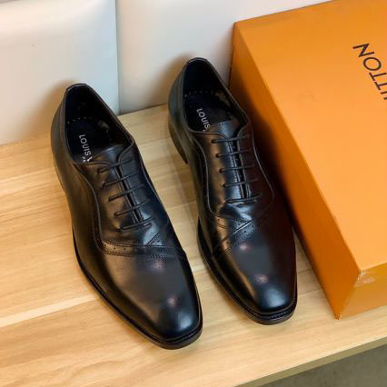 repliche,replica,perfette,siti di,affidabili,migliori siti,dove comprare,1:1,scarpe da ginnastica 23/Louis Vuitton nuove scarpe in pelle da uomo