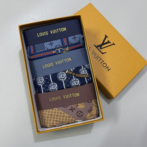 repliche,replica,perfette,siti di,affidabili,migliori siti,dove comprare,1:1,scarpe da ginnastica Intimo uomo Louis Vuitton (tre pezzi)